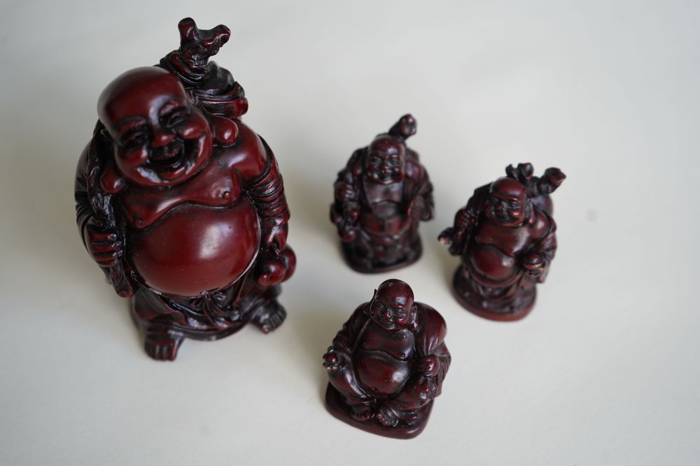 ceramiczne figurki buddy