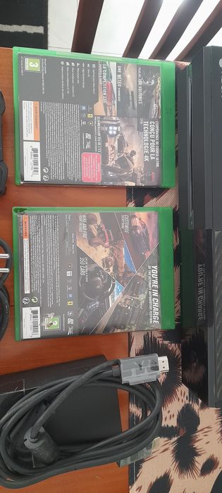 Xbox One 500GB + Jogos Xbox 360
