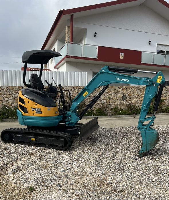 Escavadora / Mini Giratória Kubota U20 APENAS 600H!