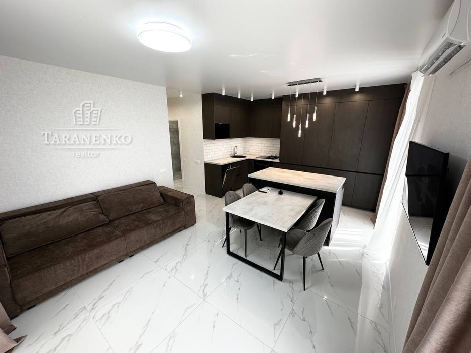 Аренда. ЖК 5 континент. Победа. Набережная. Автономное газовое. Паркин