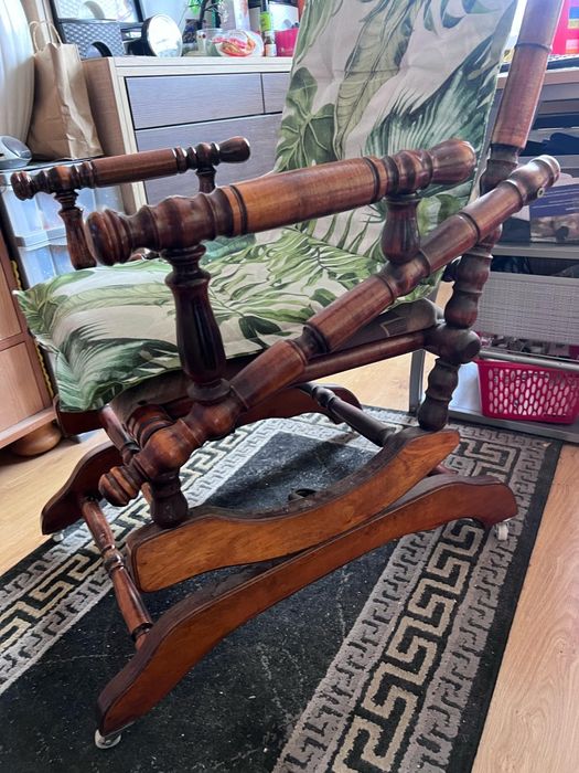 Antyczny zabytkowy fotel bujany