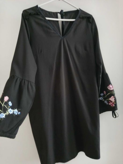 Czarna sukienka 38/40