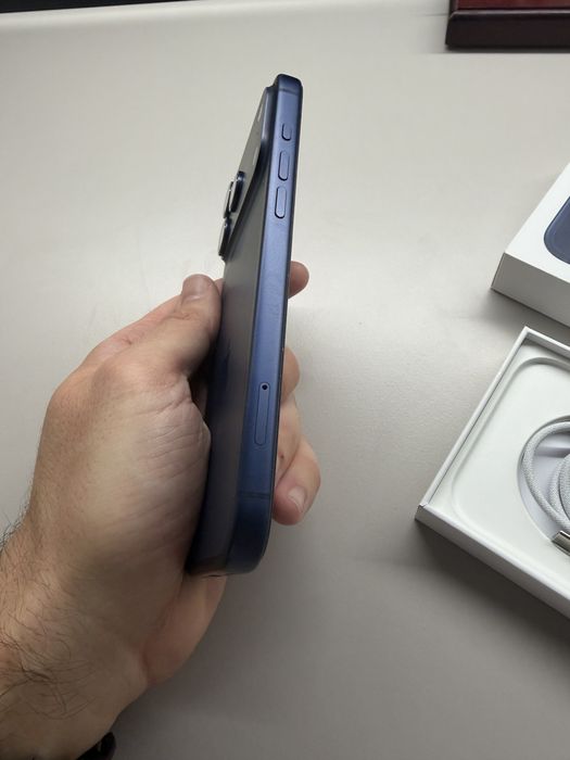Iphone 17 pro max 1 tb deep blue фізична sim
