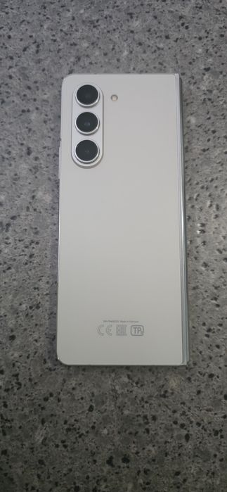 Samsung Z fold 5 12/512