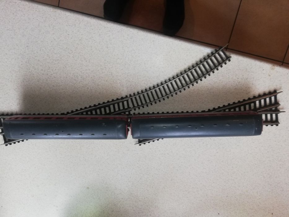 Wagony osobowe czteroosiowe do kolejki HO1,87 LIMA Italia