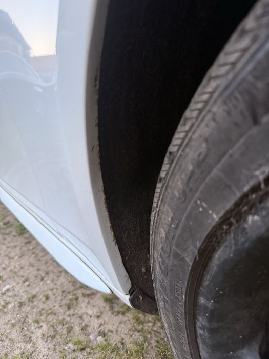 Błotnik prawy przód audi a4 b8 przedlift ly9c