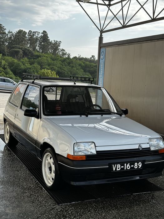 Renault super 5