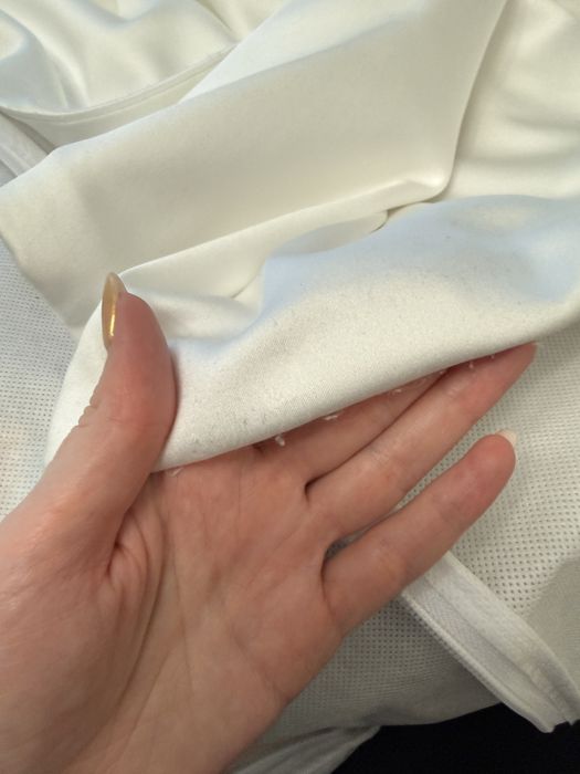 Весільна сукня,одягалась на одну годину розпису
