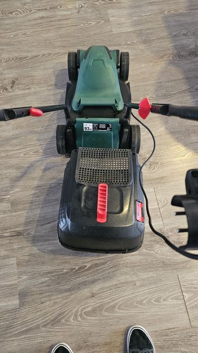 Corta relvas parkside