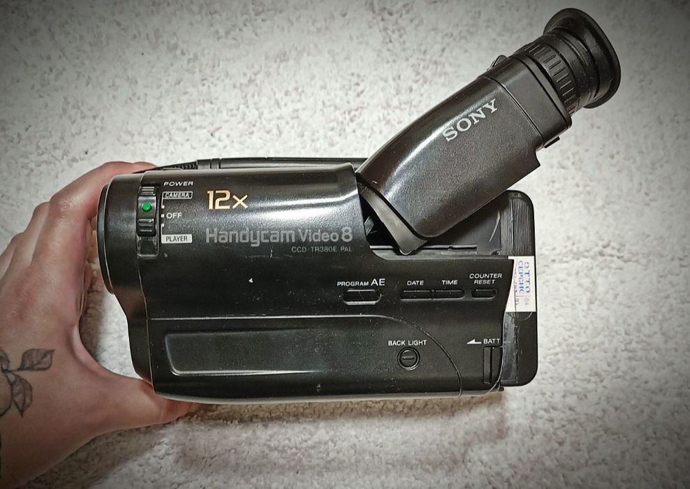 Відеокамера Sony handycam  video 8 ccd-tr380e вінтаж