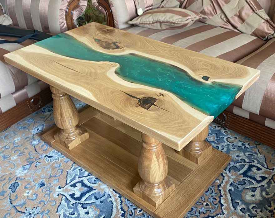 Дерев'яні меблі під замовлення (сходи ліжко кухня двері тумба стіл )