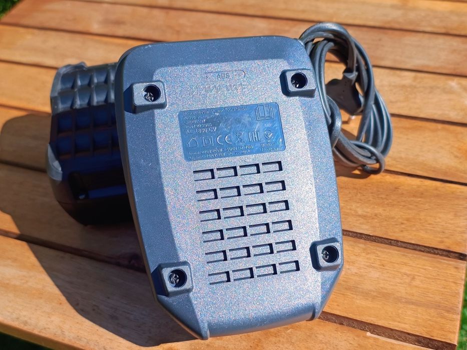 Zestaw Bosch 18V Power for ALL bateria 4Ah + 2.5Ah, ładowarka 3Ah