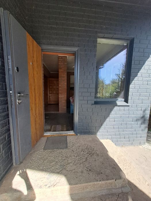 Продам будинок вул.Карнавальна