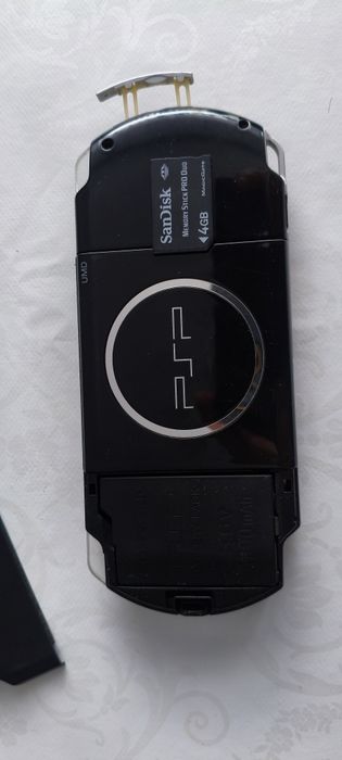 Sony PSP 3004 + 8 gier + kamera | Pełny zestaw | Oryginalne pudełko