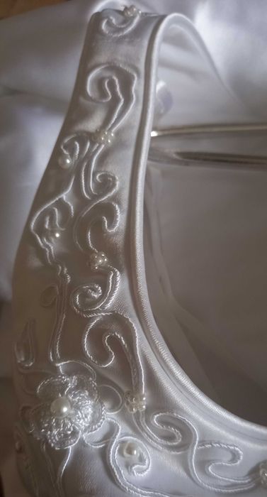 Сукня весільна нова р. талія 64 см, бюст 82 см.