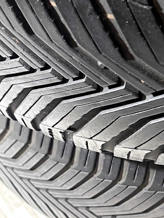 Pneus Michelin CrossClimate 2 - 225/50/17 - Excelentes