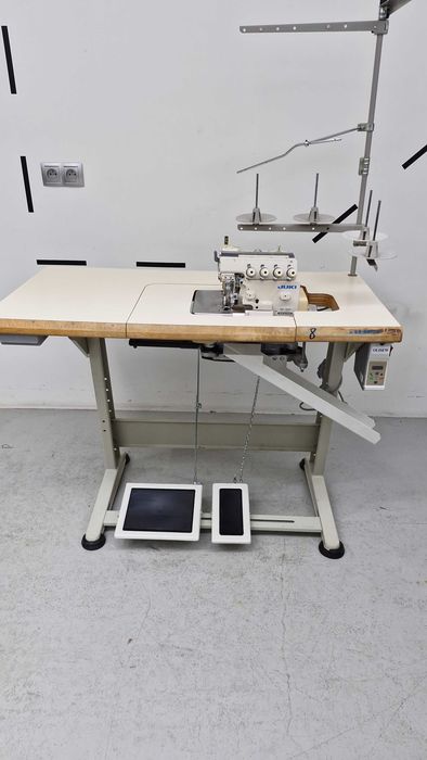 Owerlok 4 nitkowy Juki MO3614, servo 220v