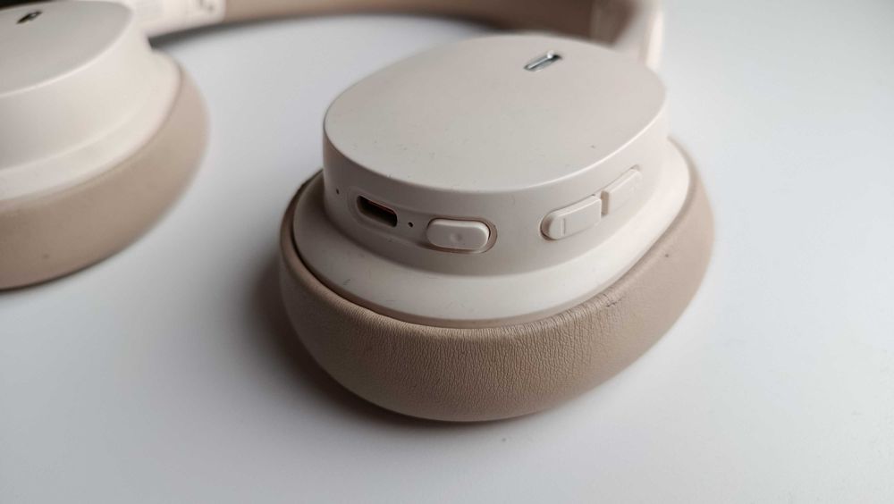 Б/В Навушники BASEUS Bowie D05 Cream White, Bluetooth