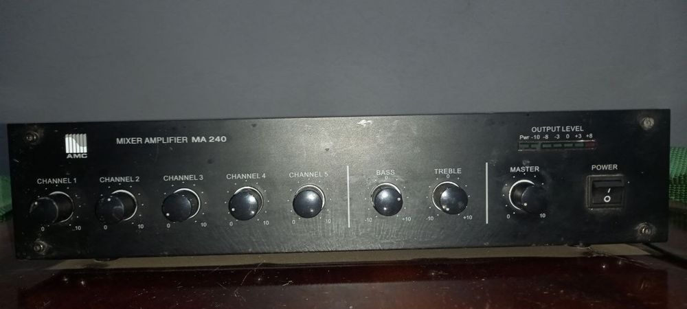 Трансляционный усилитель мощности AMC MA 240