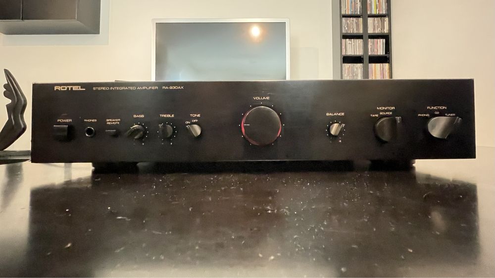 Amplificador integrado ROTEL RA-930AX