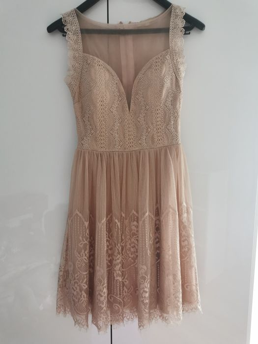 Śliczna sukienka nude beżowa koronkowa Soky&Soka r. S