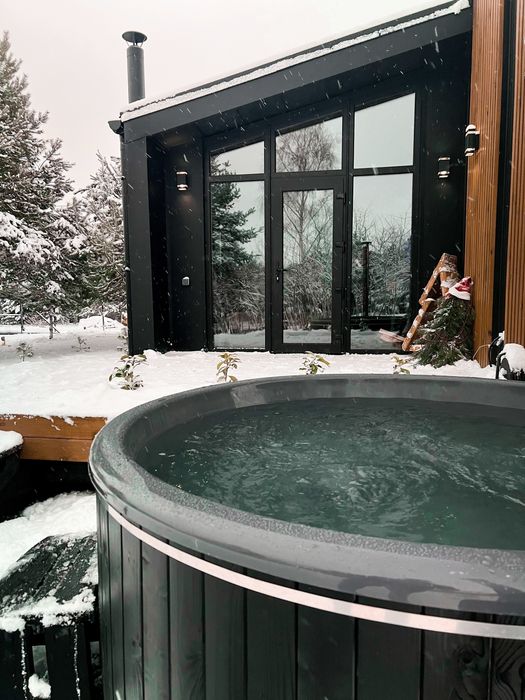 Оренда будинку з чаном та басейном подобово