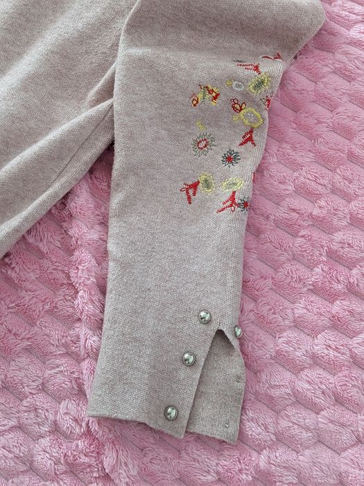 Sweter rozpinany pudrowy 38