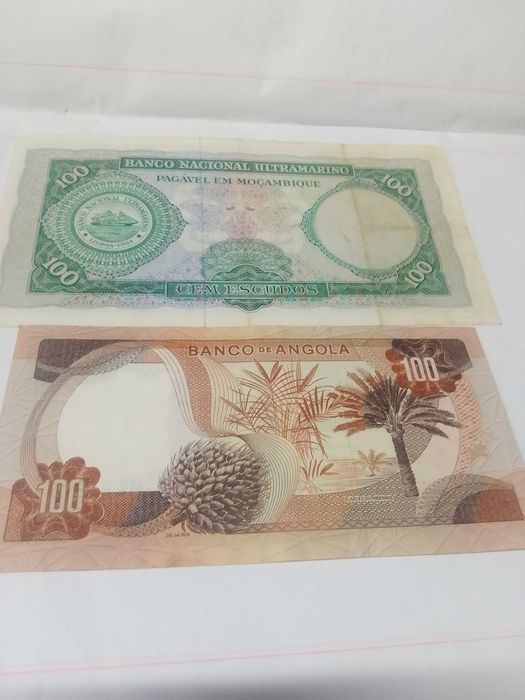 Lote de duas notas de 100 escudos
