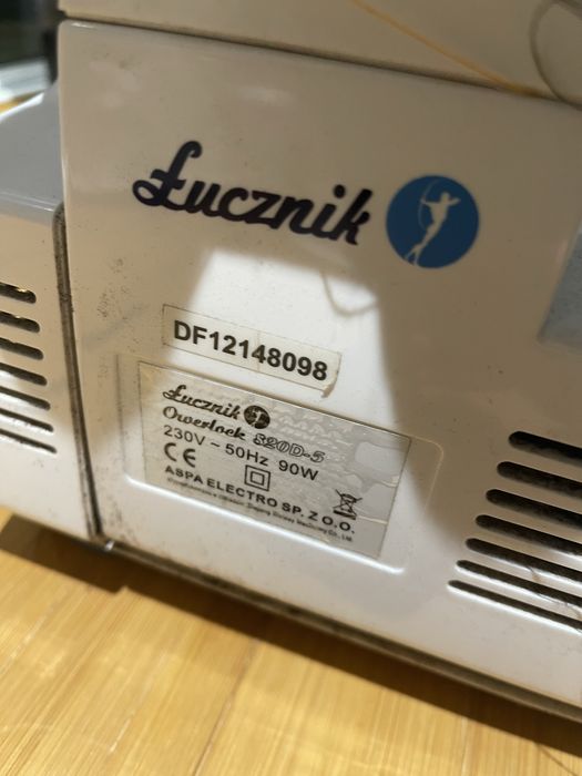 Overlok Łucznik 5 -nitkowy