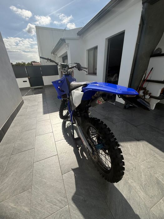 Yamaha YZ 125 matrículada