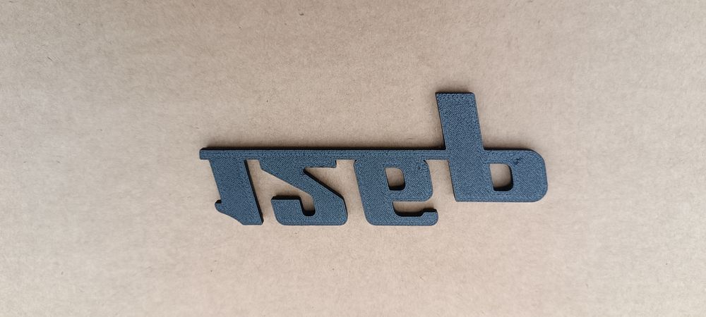 Fiat 126p emblemat na klapę tylną napis czarny plastik zamiennik ładny