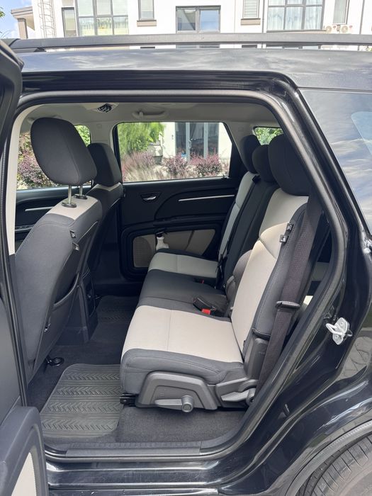 Продам Dodge Journey