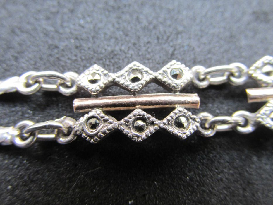 Pulseira antiga, prata contrastada e ouro, cravejada com marcassitas