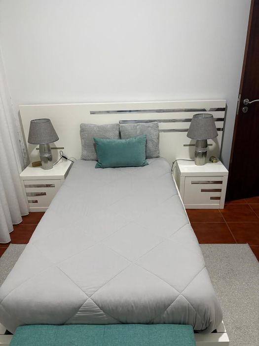 Vendo cama de solteiro!