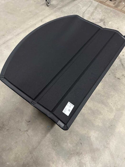 Полиця багажного відділення верхня Tesla Model Y