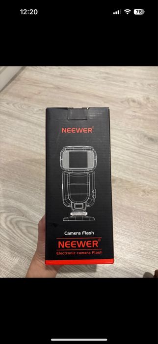 Flash Neewer NW 561