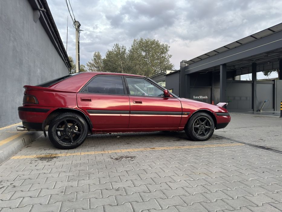 Mazda 323 bg f 1.8