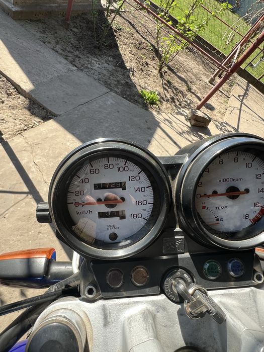 Honda CB250F Hornet з документами