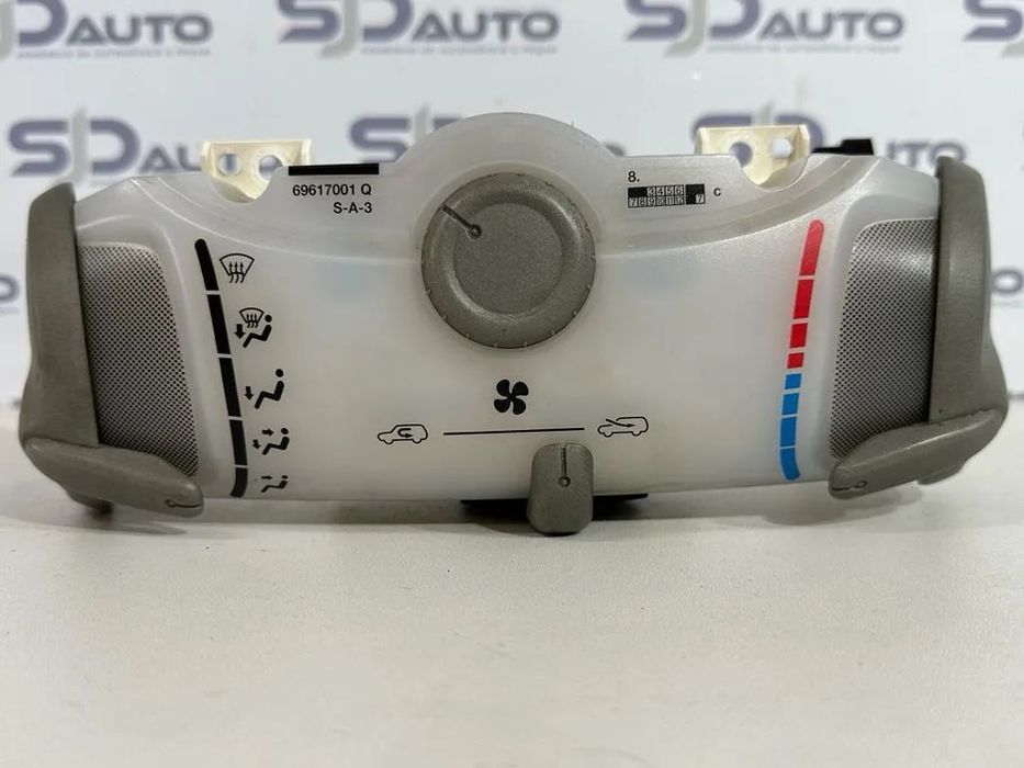 Comandos Ar Condicionado / Sofagem - Peugeot 107