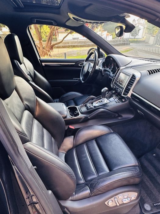 Porsche Cayenne S Hybrid