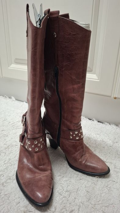 Botas tamanho 35 rosa velho