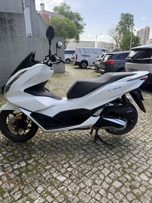 Vendo moto PCX 125 cilindradas