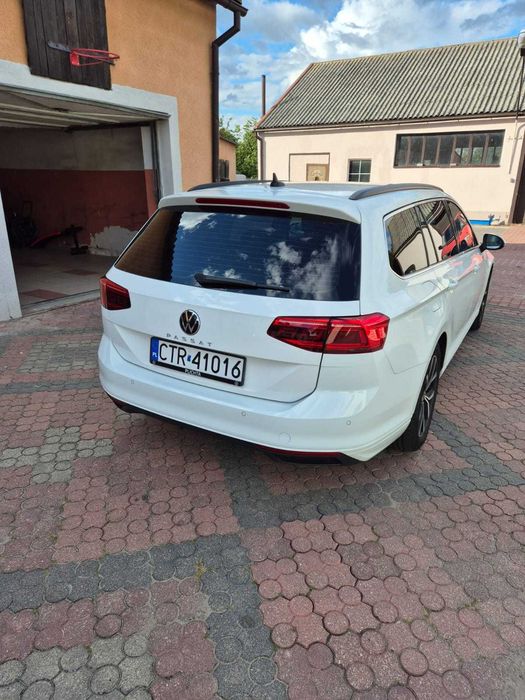 Volkswagen Passat Variant 1.5 TSI 150 KM DSG Business Rok modelowy 2021