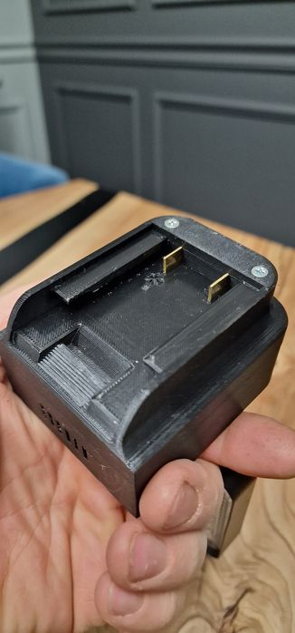 Lampa Dewalt Led ładowarka USB
