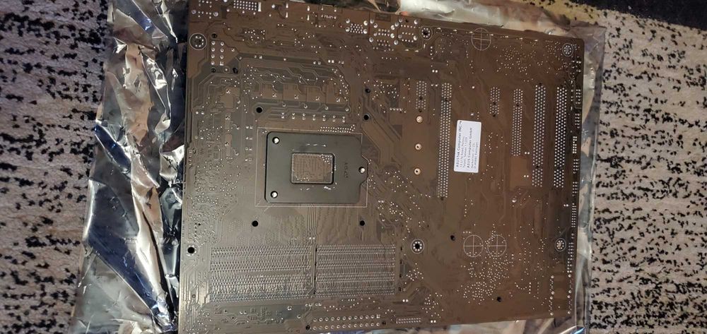 продам материнську плату asus z170-p