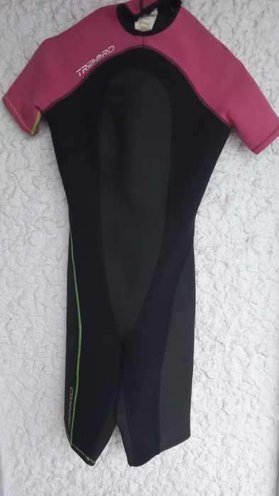 FATO Bodyboard Jovem Unisexo. Bom Estado. 2 Fotos