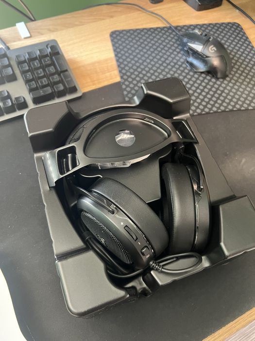 Corsair HS50 Pro Stereo - Nunca Usado