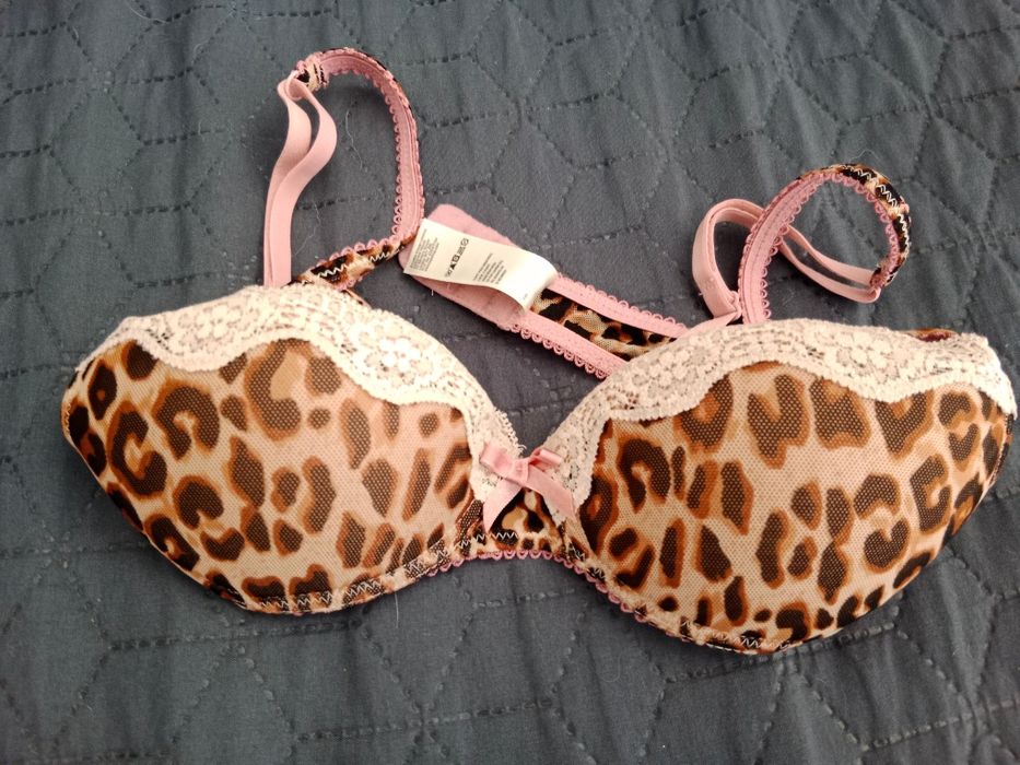 Biustonosz dla nastolatki TOP SHOP 70A