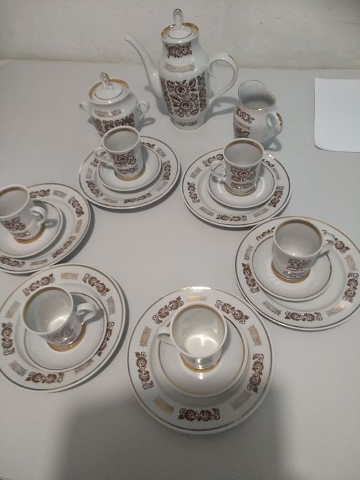 До вашої уваги кавовий сервіз .  Є нюанси.