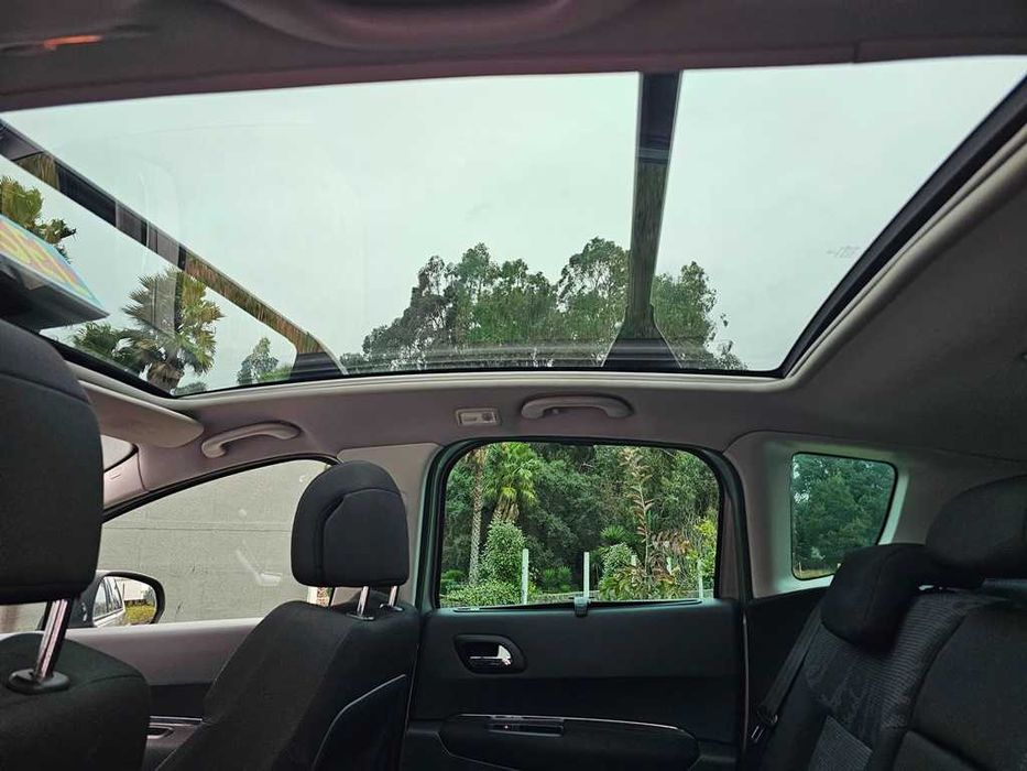 Peugeot 3008 1.6Hdi 112Cv 06/2011